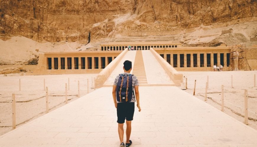Luxor East Bank vs West Bank: What to See