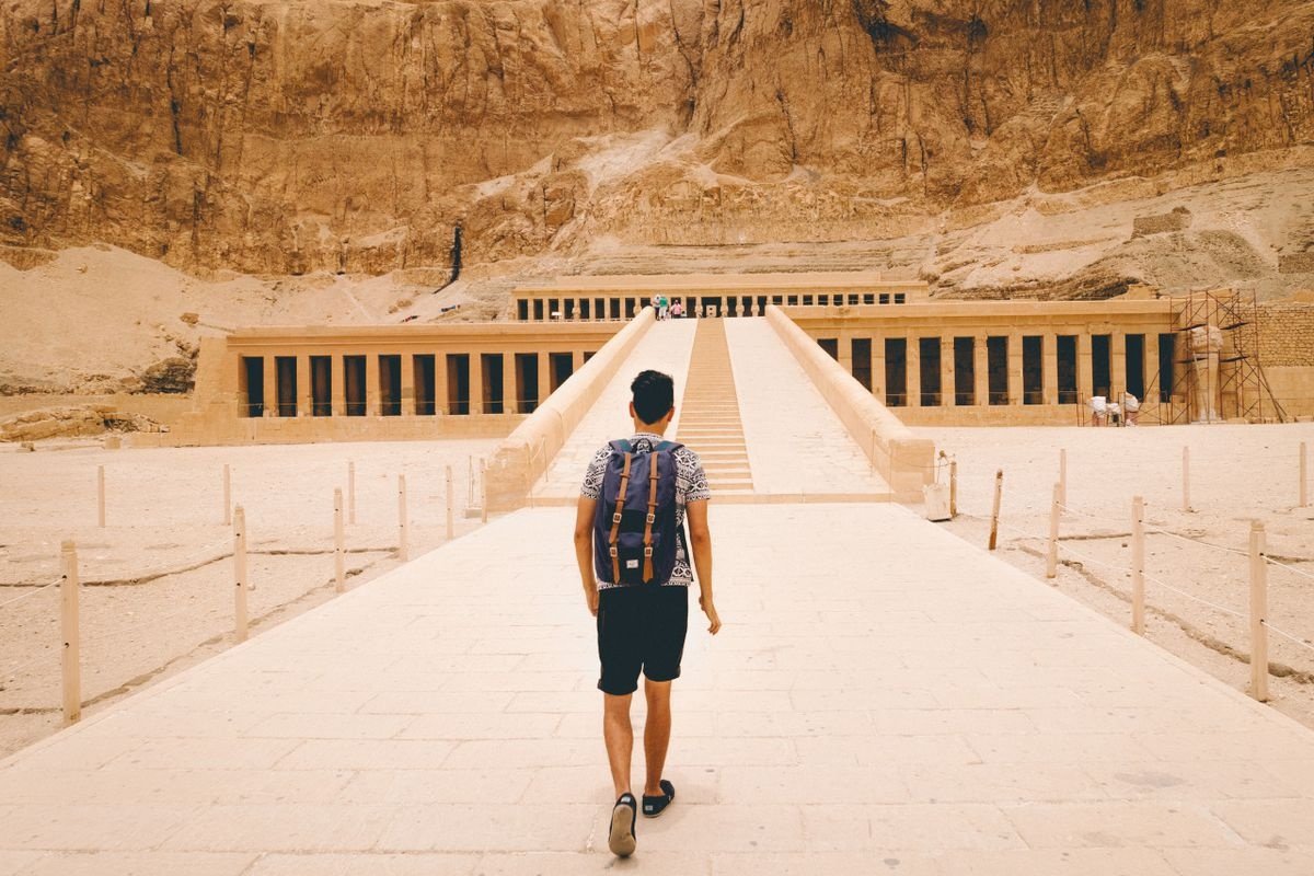 Luxor East Bank vs West Bank: What to See
