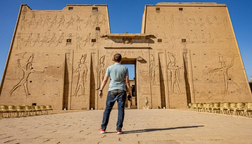 Luxor to Aswan Transfer with Temple Stops