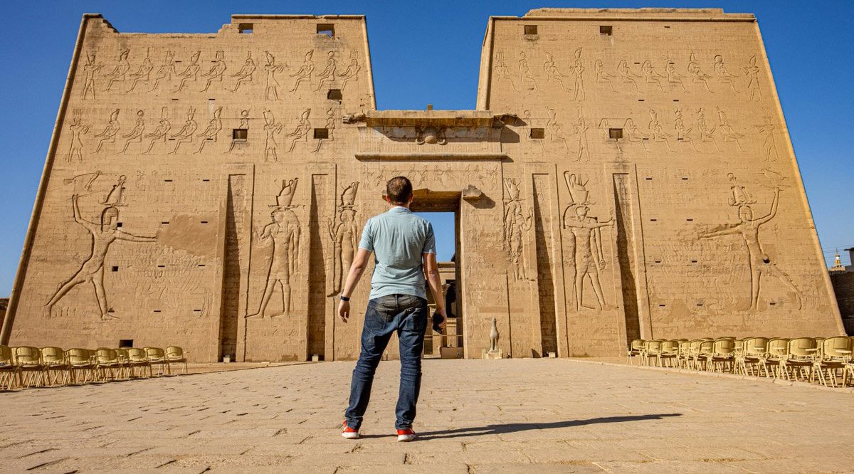 Luxor to Aswan Transfer with Temple Stops