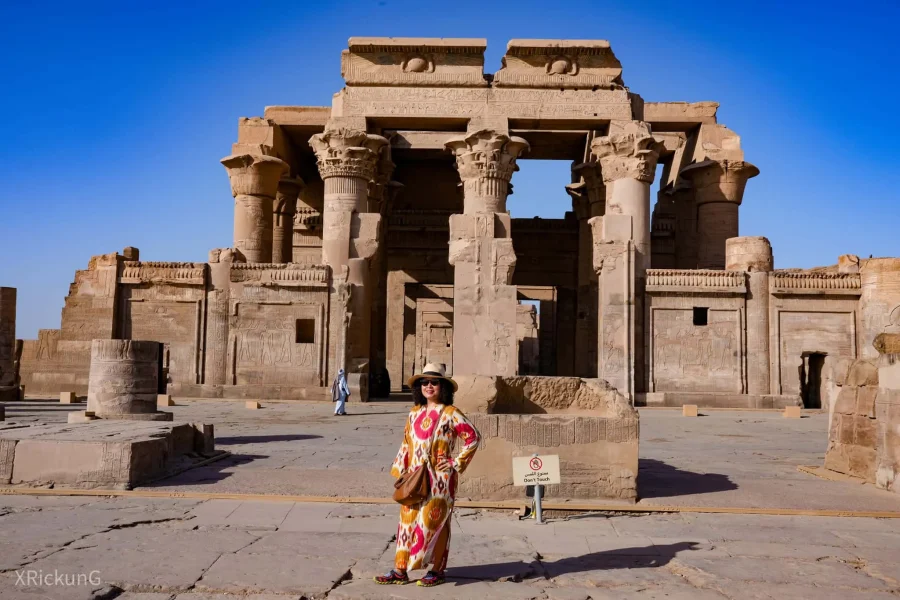 Aswan to Luxor Private Sightseeing Day Tour